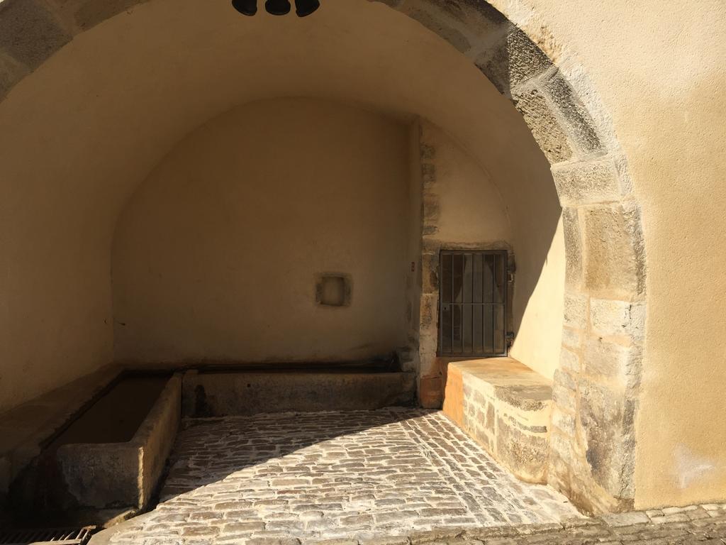 شقة Au Pied De La Roche المظهر الخارجي الصورة